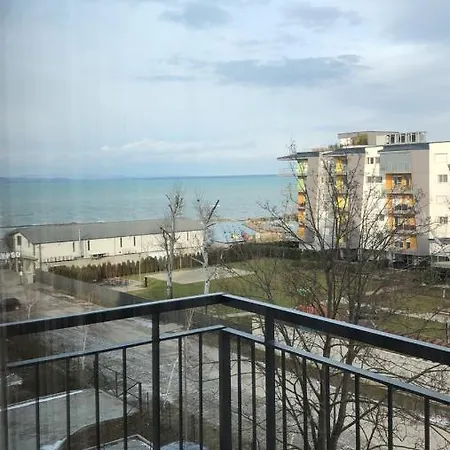 Apartment Monica Apartman *