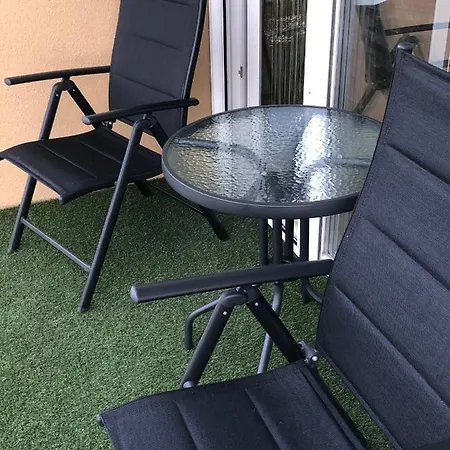 Monica Apartman